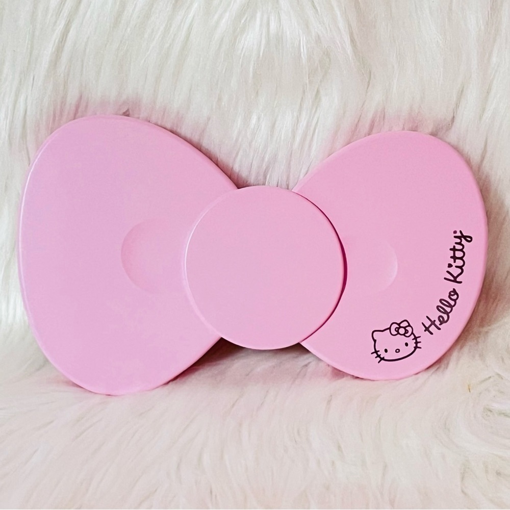 Hello Kitty Bow LED Compact Mirror (Large) - Picture 6 of 11